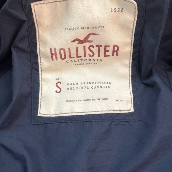 Hollister Dark Blue Puffer Jacket - Picture 4 of 5